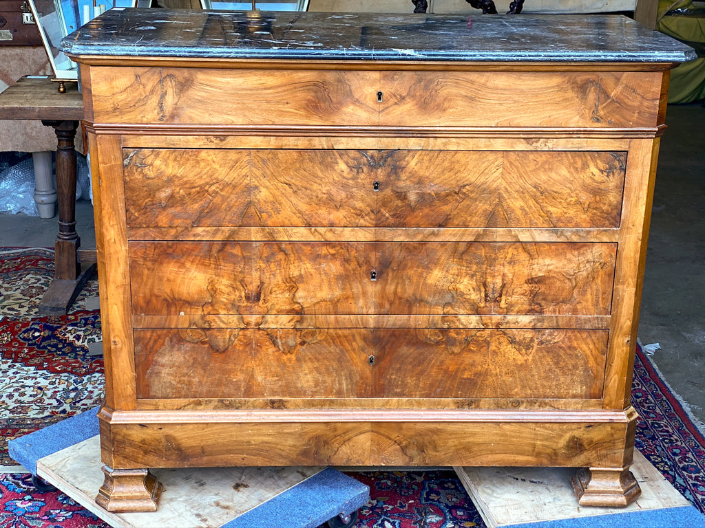 Louis Philippe Dresser in Flammmed Mahogany for sale at Pamono