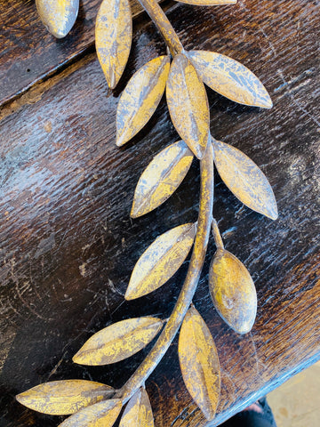 Metal Laurel Wreath in Antiqued Gold Finish