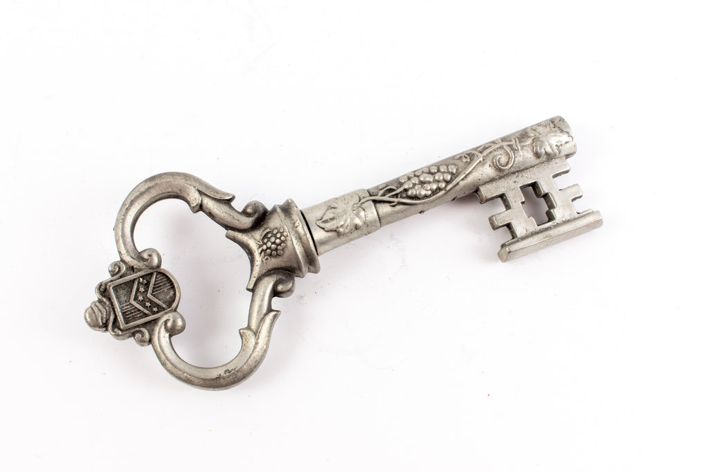 Vintage French Pewter Skeleton Key Corkscrew – Laurier Blanc