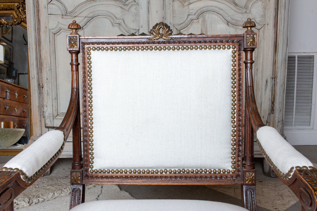 Antique French Hand-Carved Louis XVI Armchairs with Gilt Details in Linen