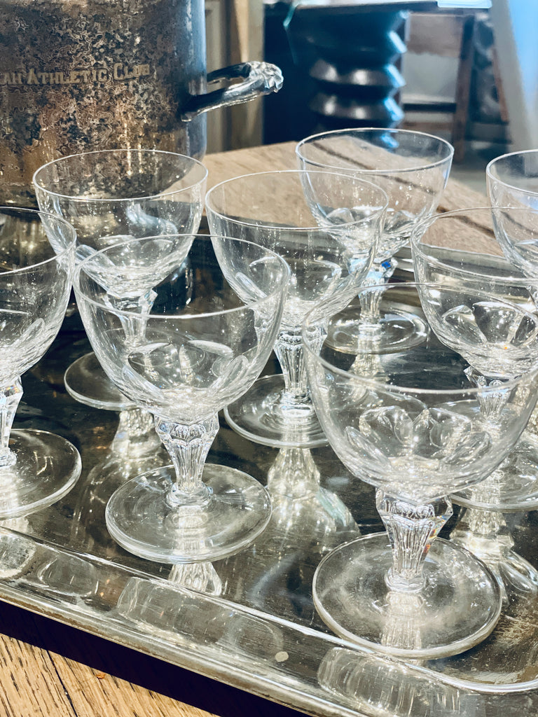Vintage French Cut Crystal Glasses, Medium Size - Set of 11 – Laurier  Blanc