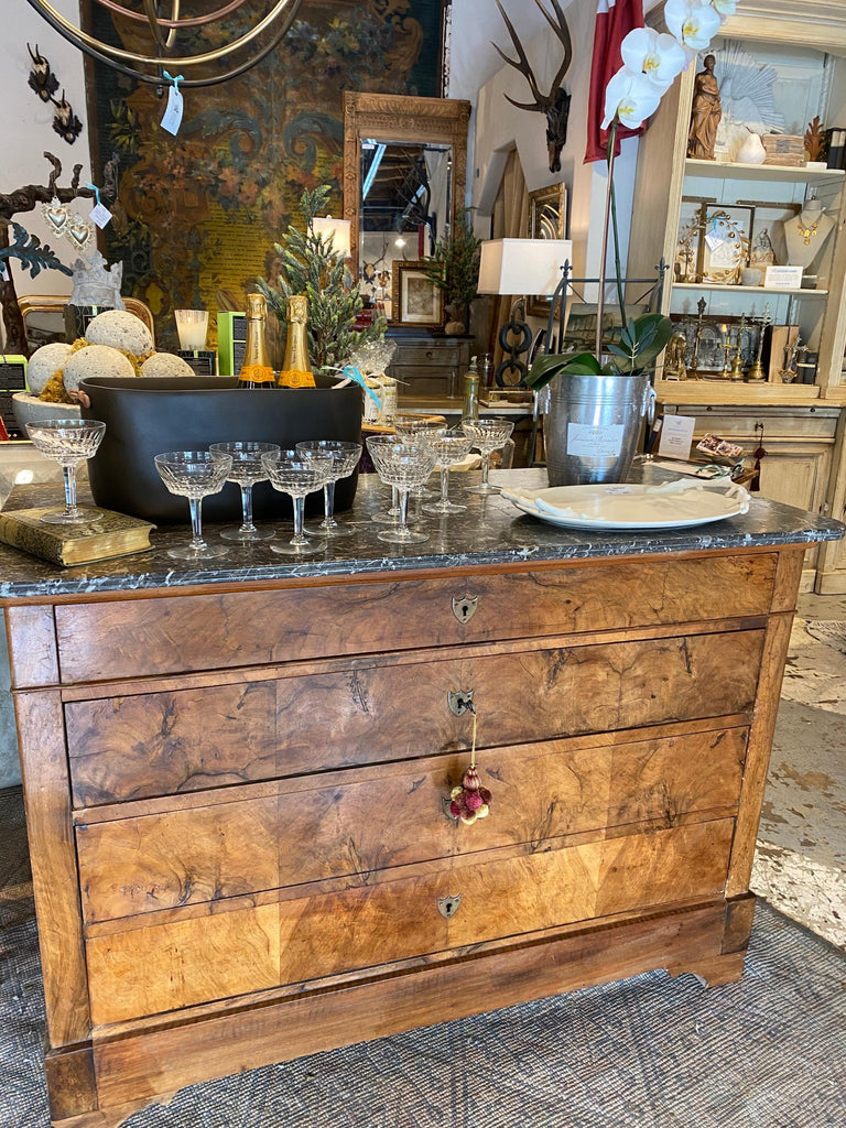 commode galloise du 18e siècle - En vente sur France commode galloise du 18e siècle - En vente sur France